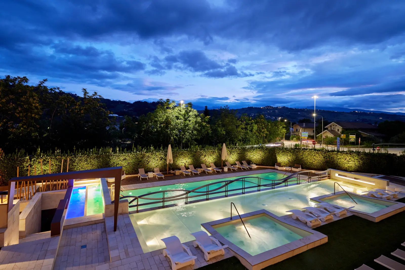 Accessori Piscine Fari LED RGB 5.jpg