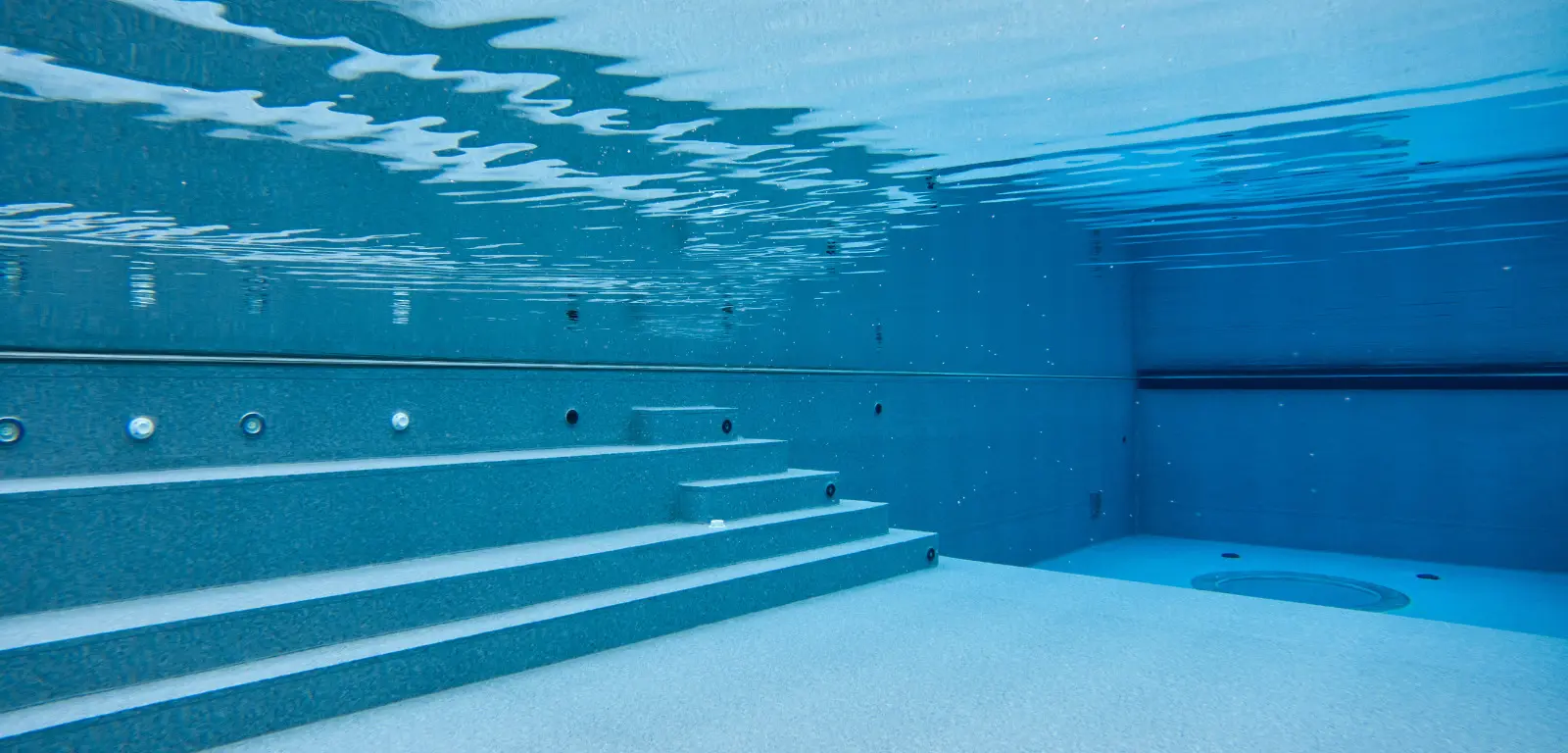 Accessori Piscine scale e scalette 3.jpg